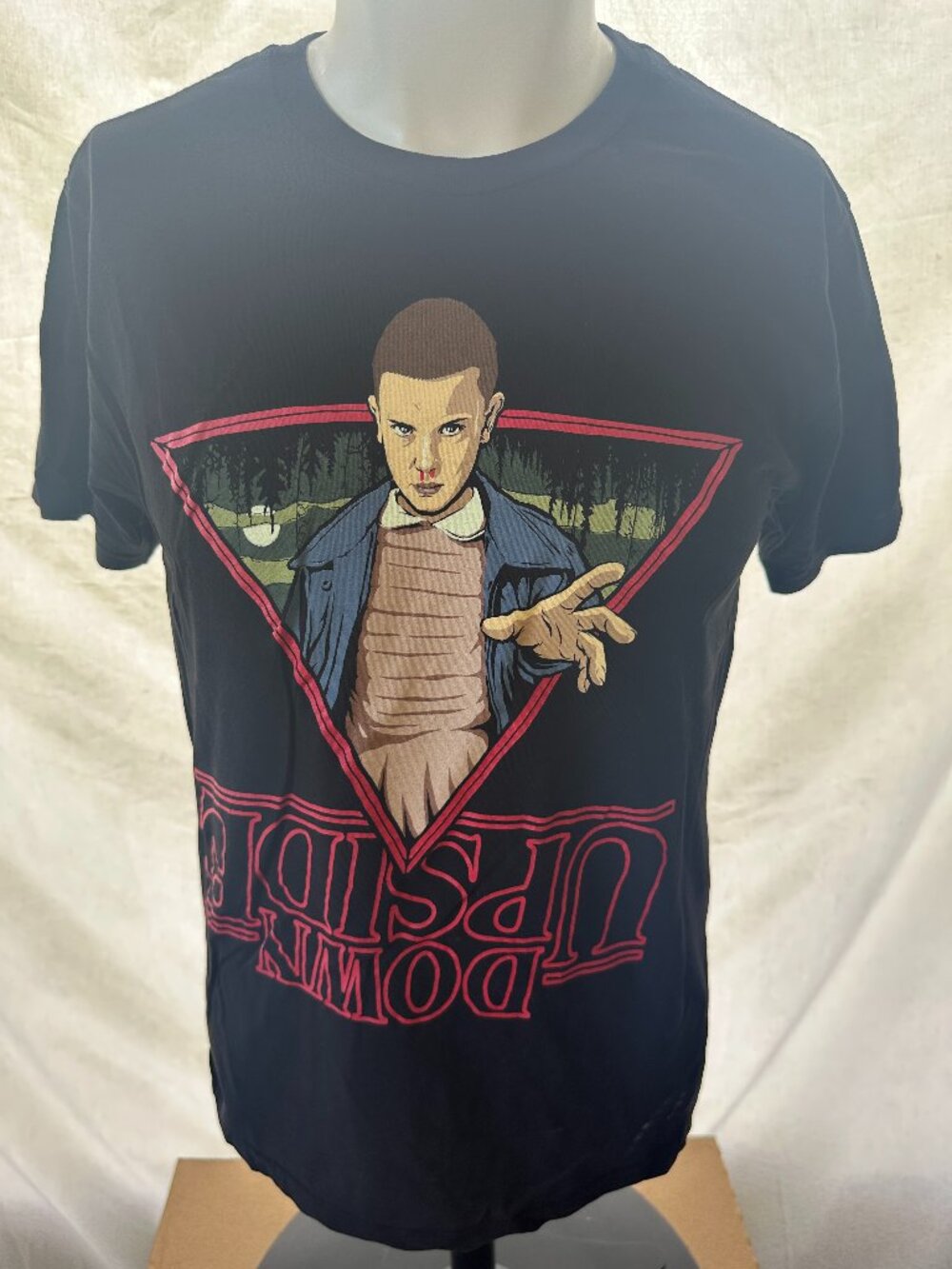 Stranger Things Lootwear Exclusive Netflix Men's Black T Shirt Medium Lootcrate
